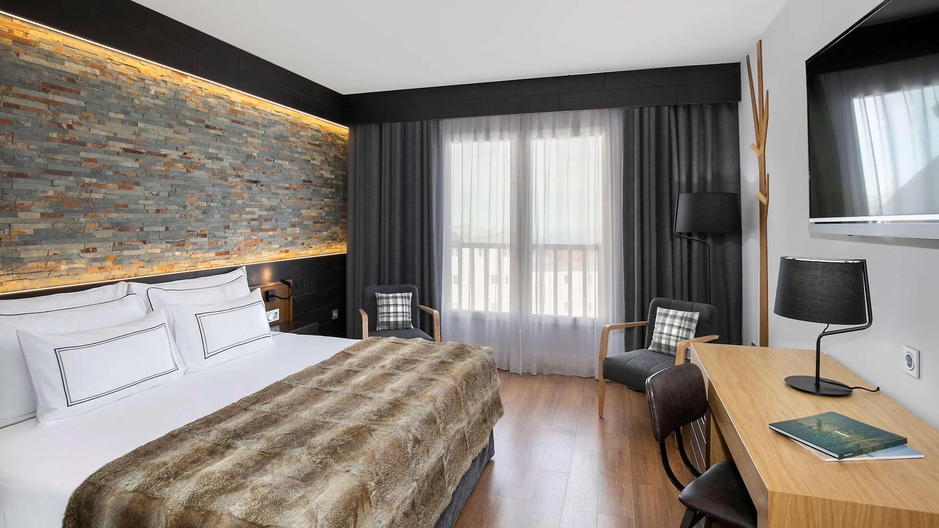 Melia Sierra Nevada Hotel 4*,